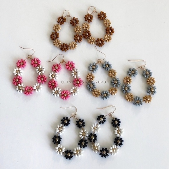 Wooden Floral Beaded Teardrop Earrings - Picture 4 of 5